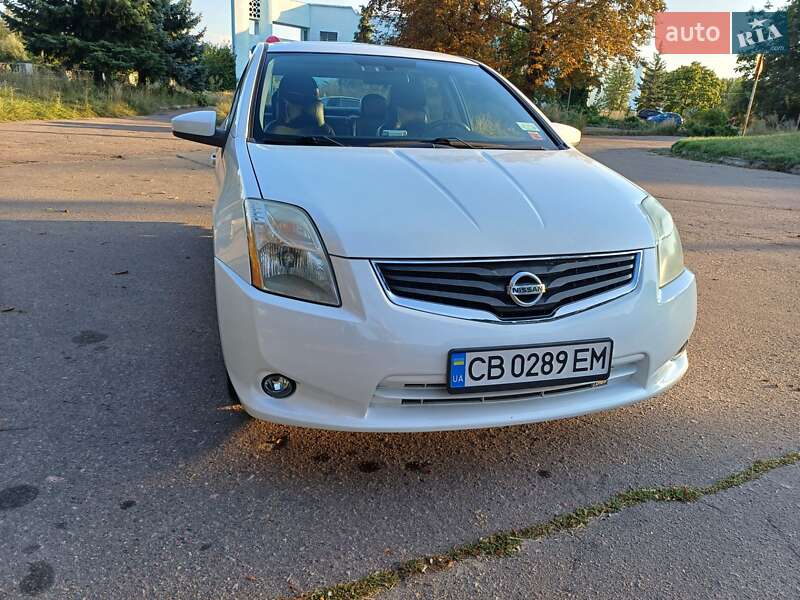 Седан Nissan Sentra 2012 в Чернігові