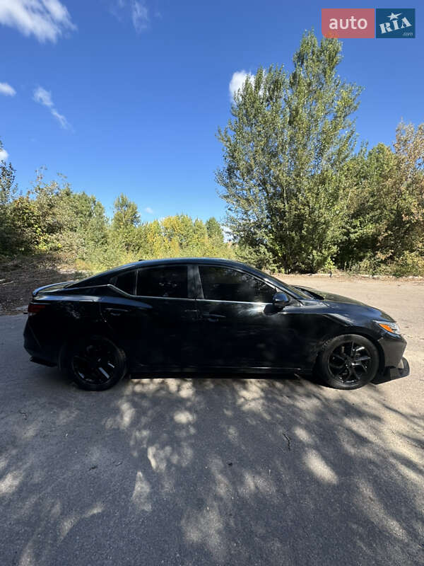 Седан Nissan Sentra 2020 в Черкасах