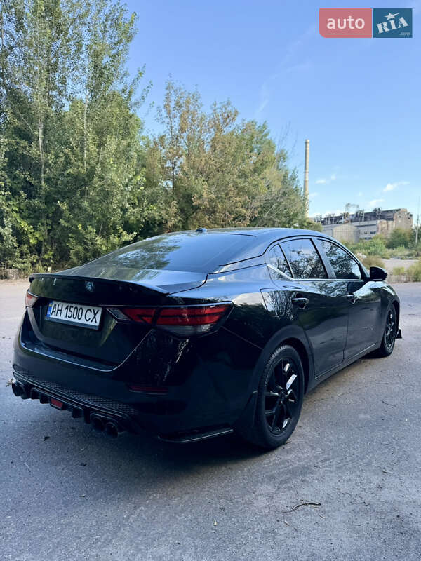 Седан Nissan Sentra 2020 в Черкасах
