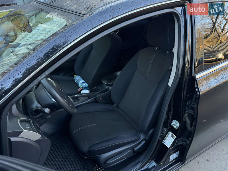Седан Nissan Sentra 2013 в Києві