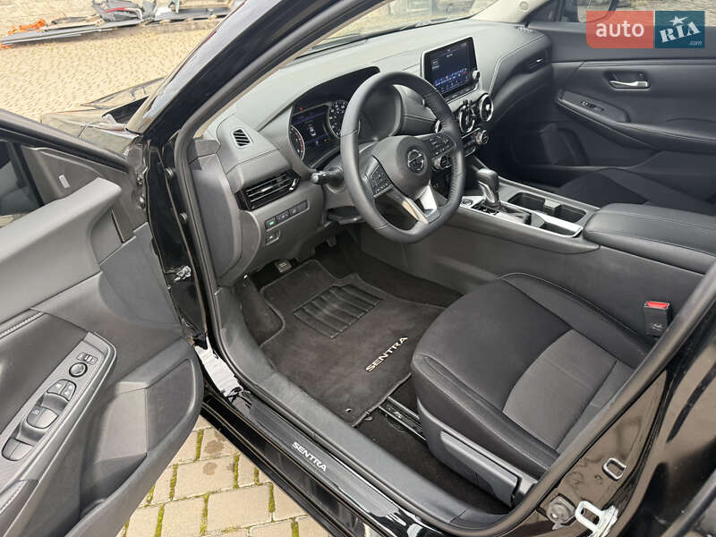 Седан Nissan Sentra 2020 в Киеве