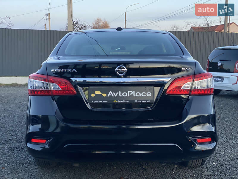 Седан Nissan Sentra 2019 в Луцке