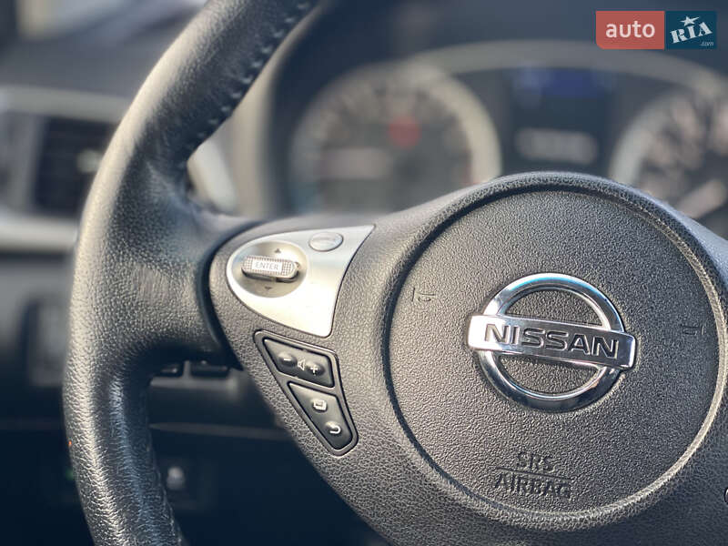 Седан Nissan Sentra 2019 в Луцке
