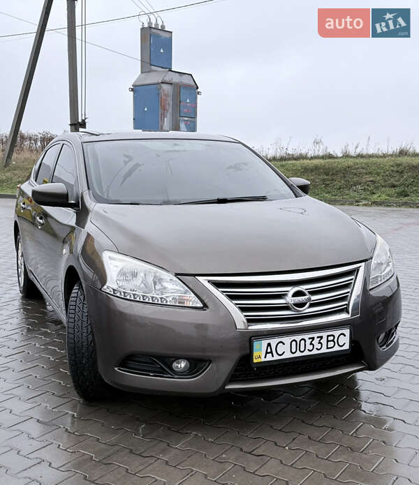 Седан Nissan Sentra 2015 в Луцке