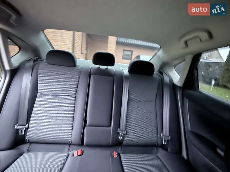 Седан Nissan Sentra 2015 в Луцке