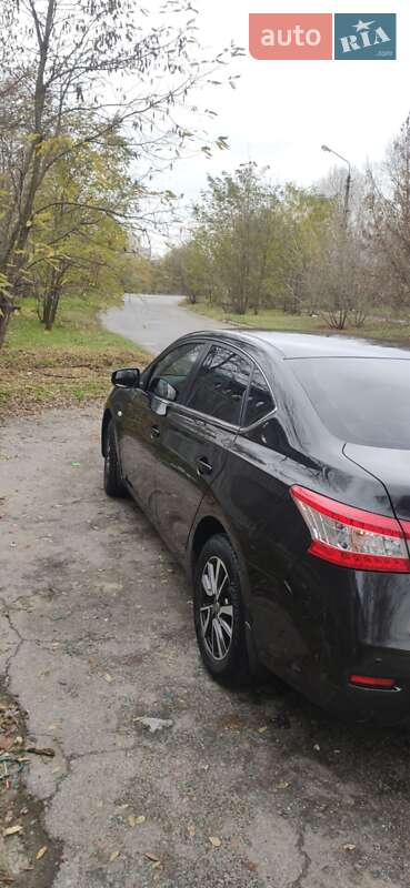 Седан Nissan Sentra 2015 в Києві