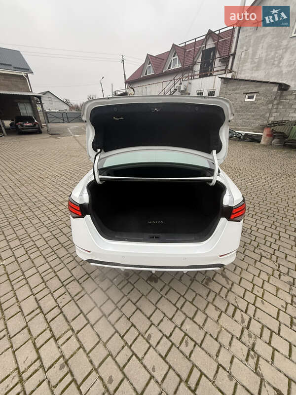 Седан Nissan Sentra 2020 в Киеве фото 13 Седан Nissan Sentra 2020 в Киеве