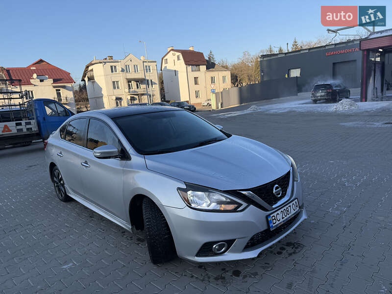 Седан Nissan Sentra 2017 в Львові