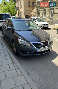 Седан Nissan Sentra 2013 в Львове