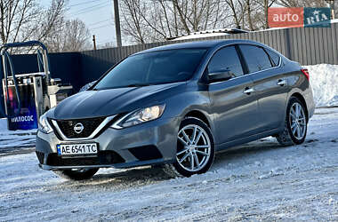 Седан Nissan Sentra 2018 в Днепре