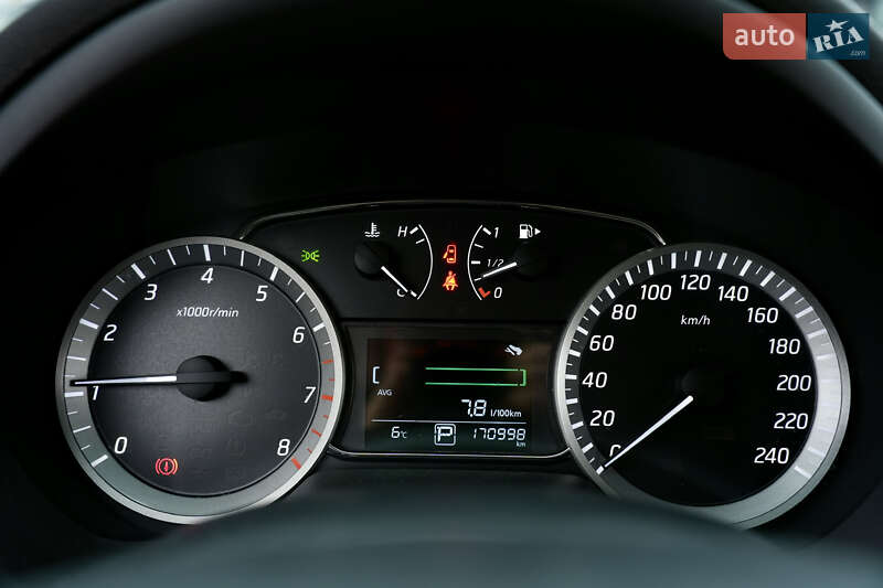 Седан Nissan Sentra 2015 в Киеве