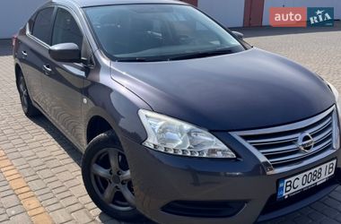 Седан Nissan Sentra 2015 в Львове