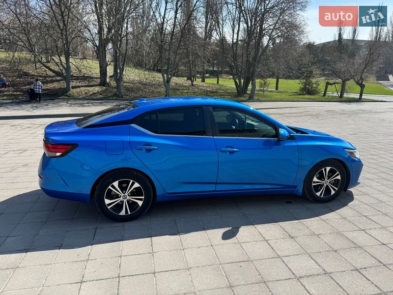 Седан Nissan Sentra 2020 в Кременчуге