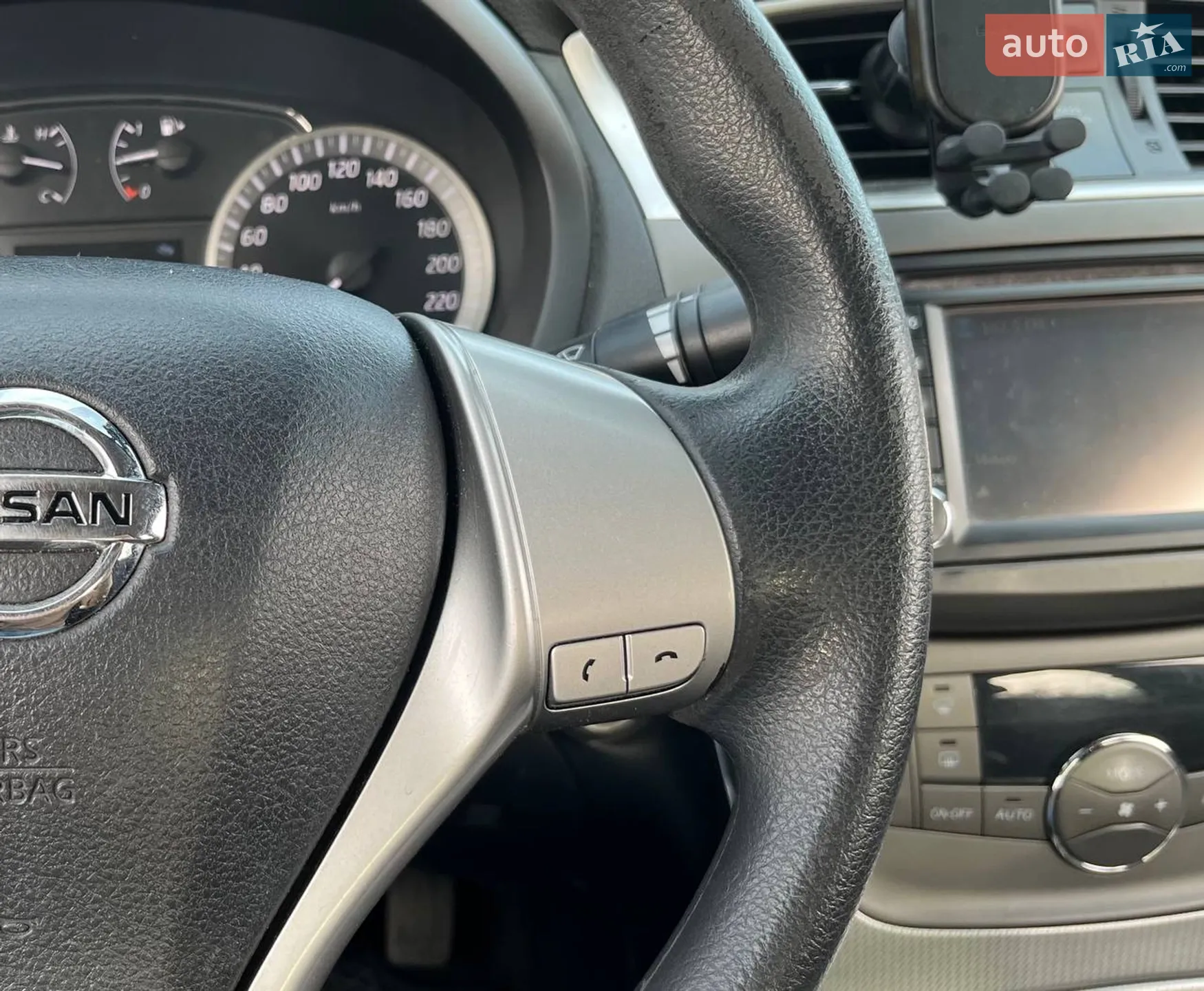 2015 Nissan Sentra - мініатюра 19
