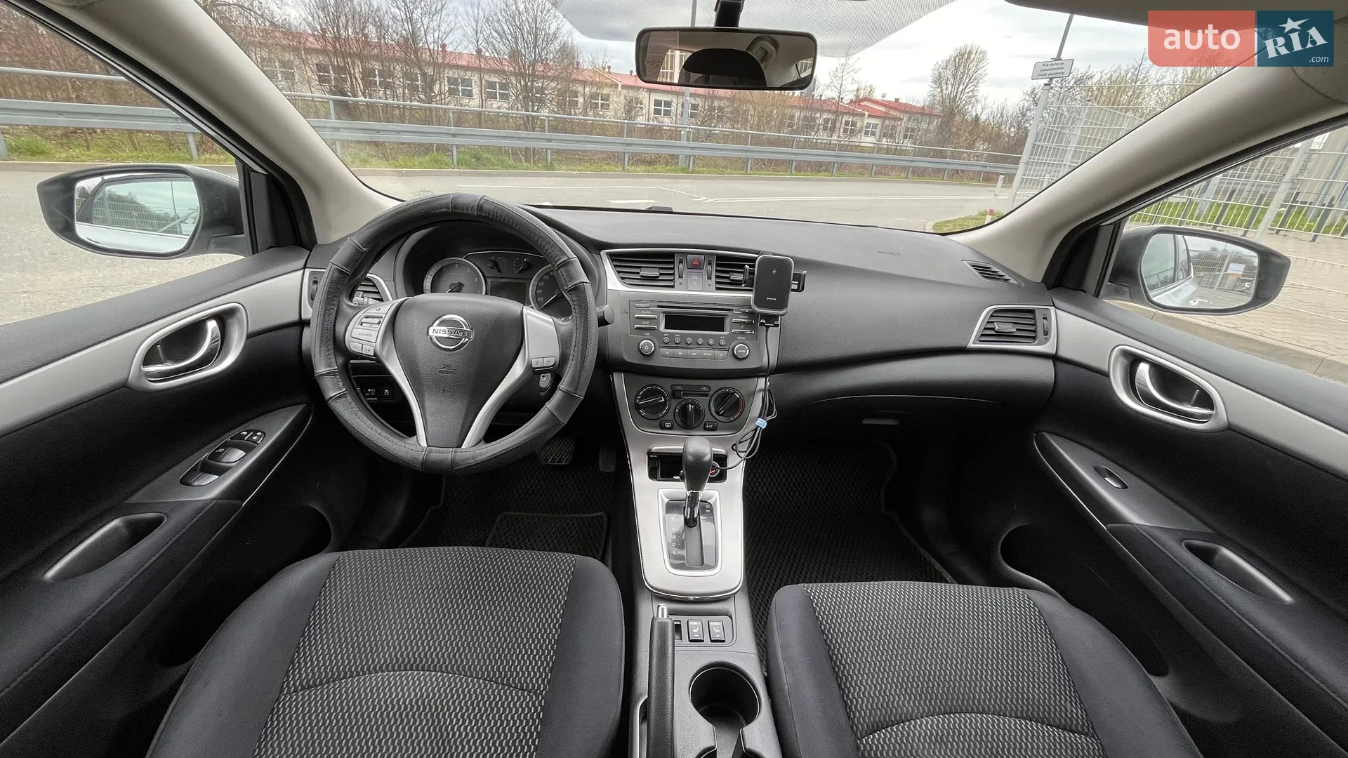 2015 Nissan Sentra - мініатюра 12