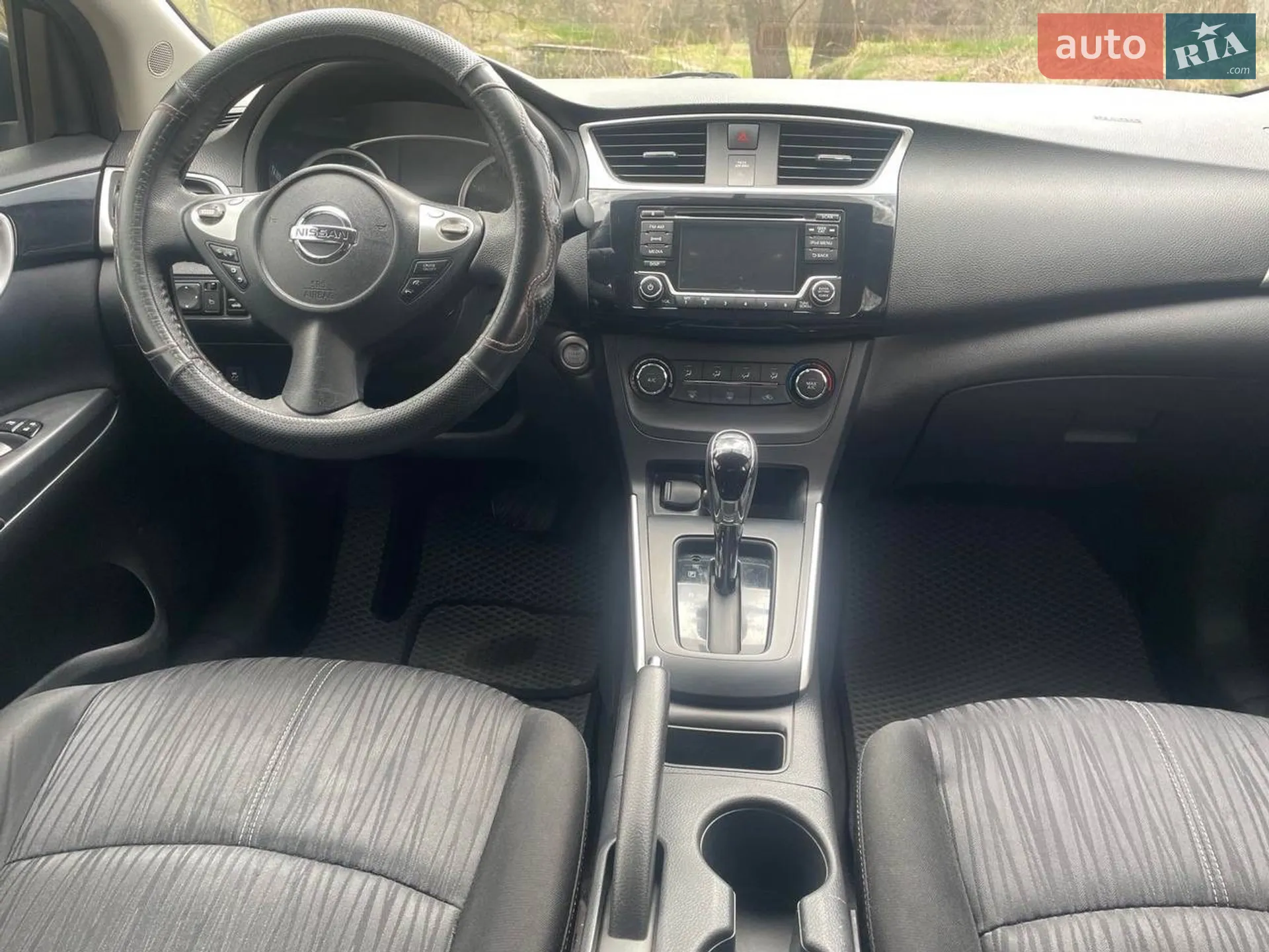 2017 Nissan Sentra - мініатюра 11