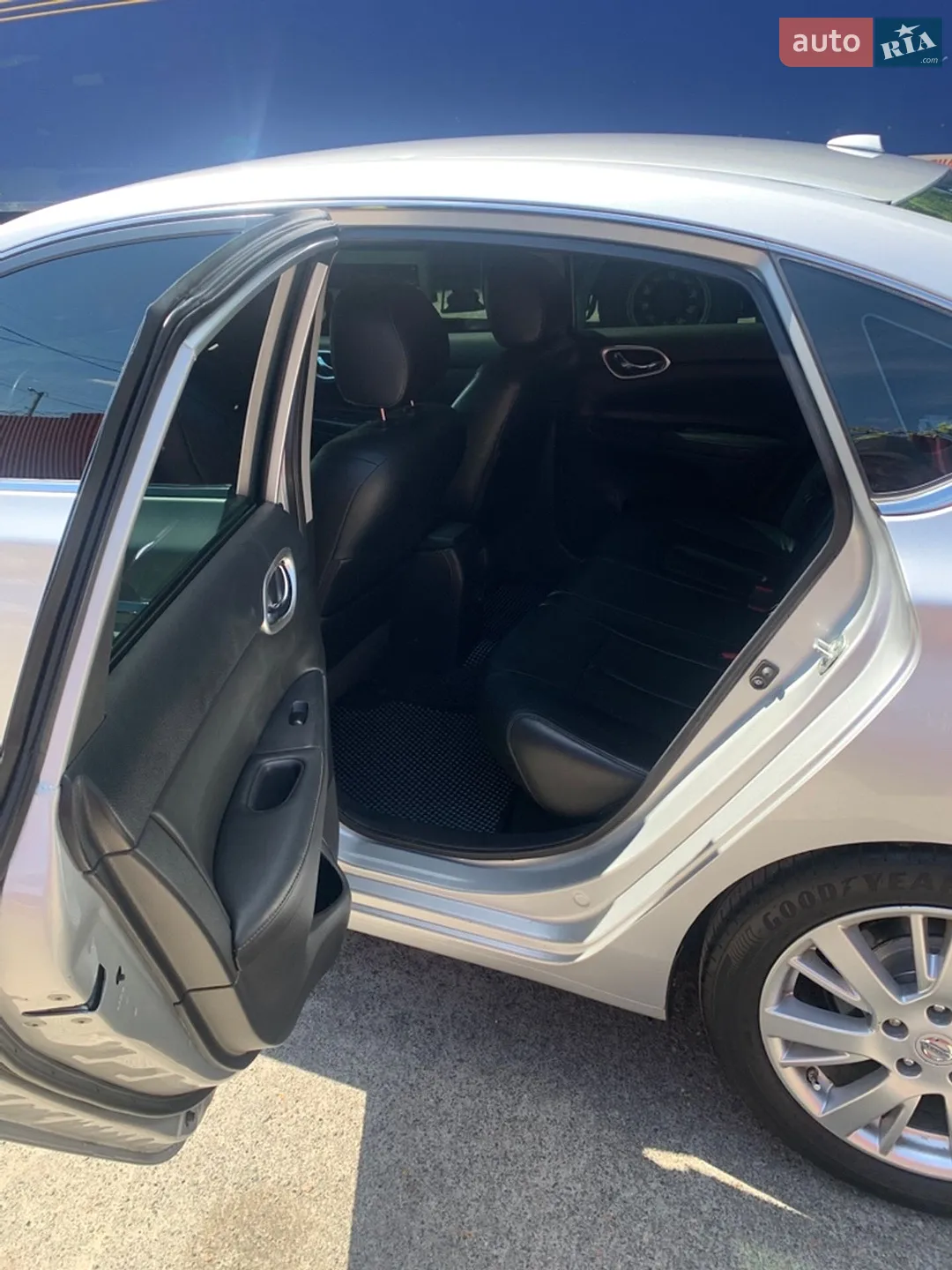 2015 Nissan Sentra - мініатюра 7