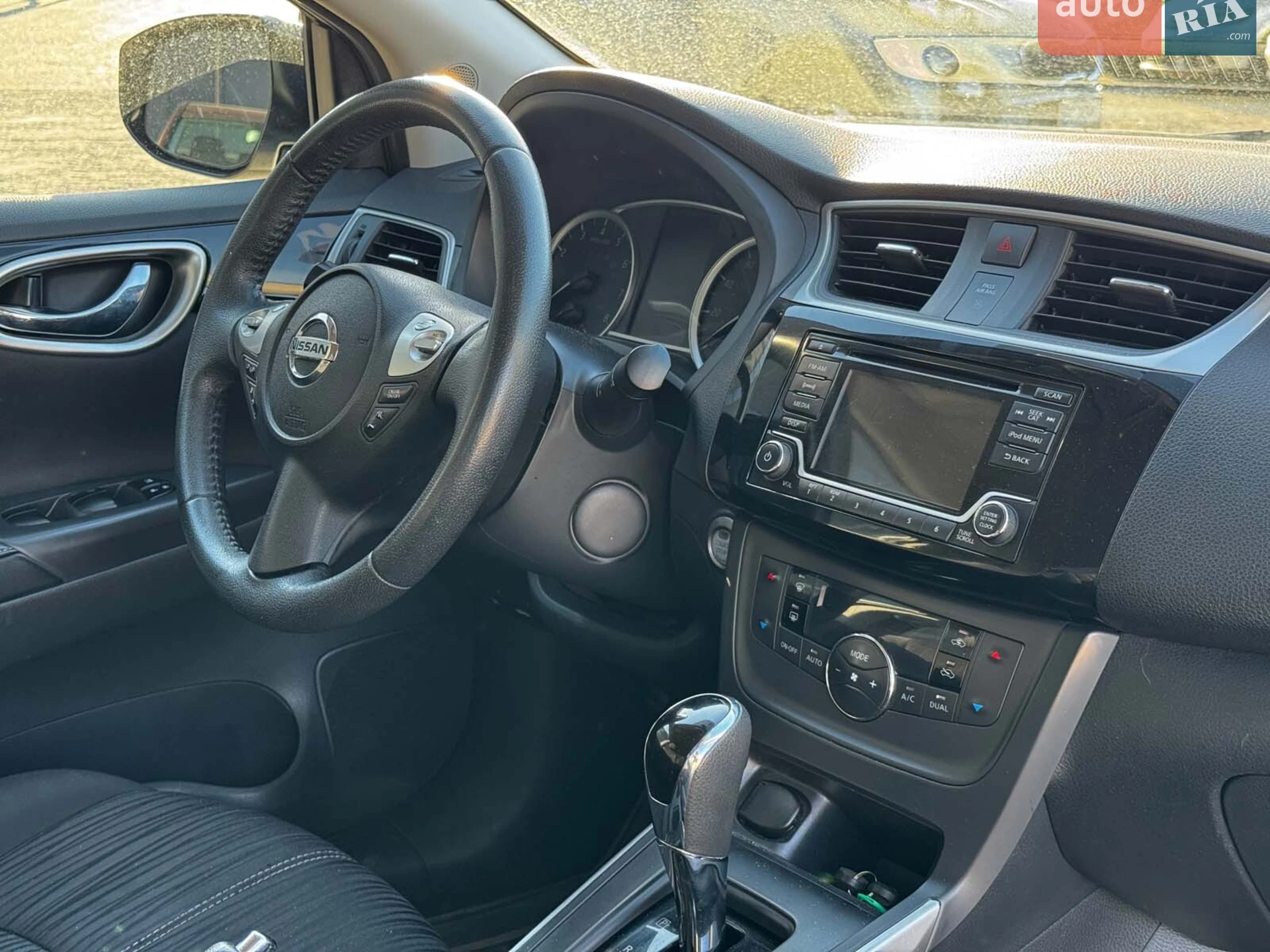 2018 Nissan Sentra - мініатюра 41