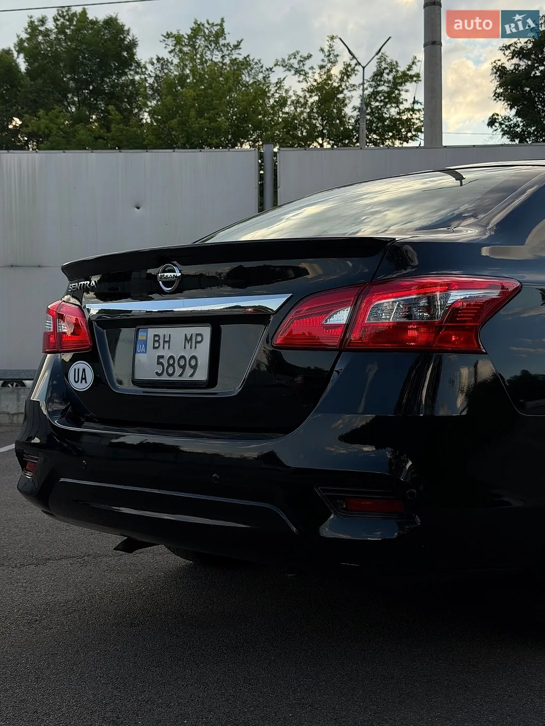 2017 Nissan Sentra - мініатюра 14