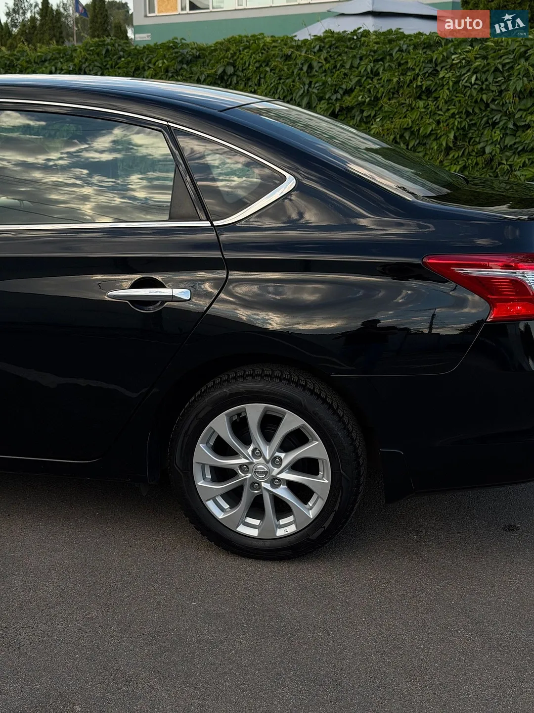 2017 Nissan Sentra - мініатюра 18