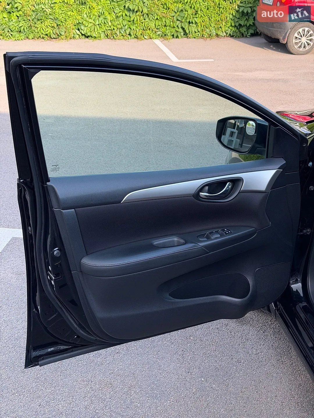 2017 Nissan Sentra - мініатюра 27