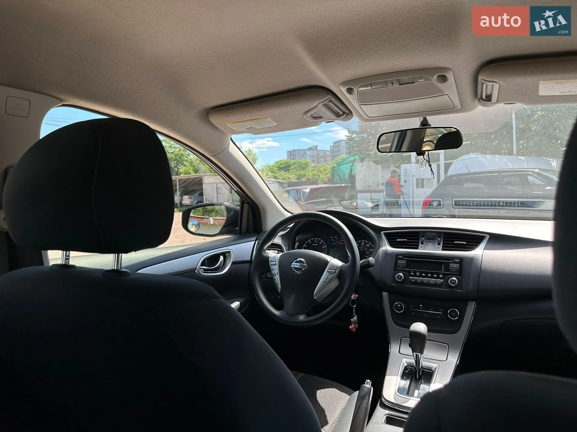 2015 Nissan Sentra - мініатюра 18