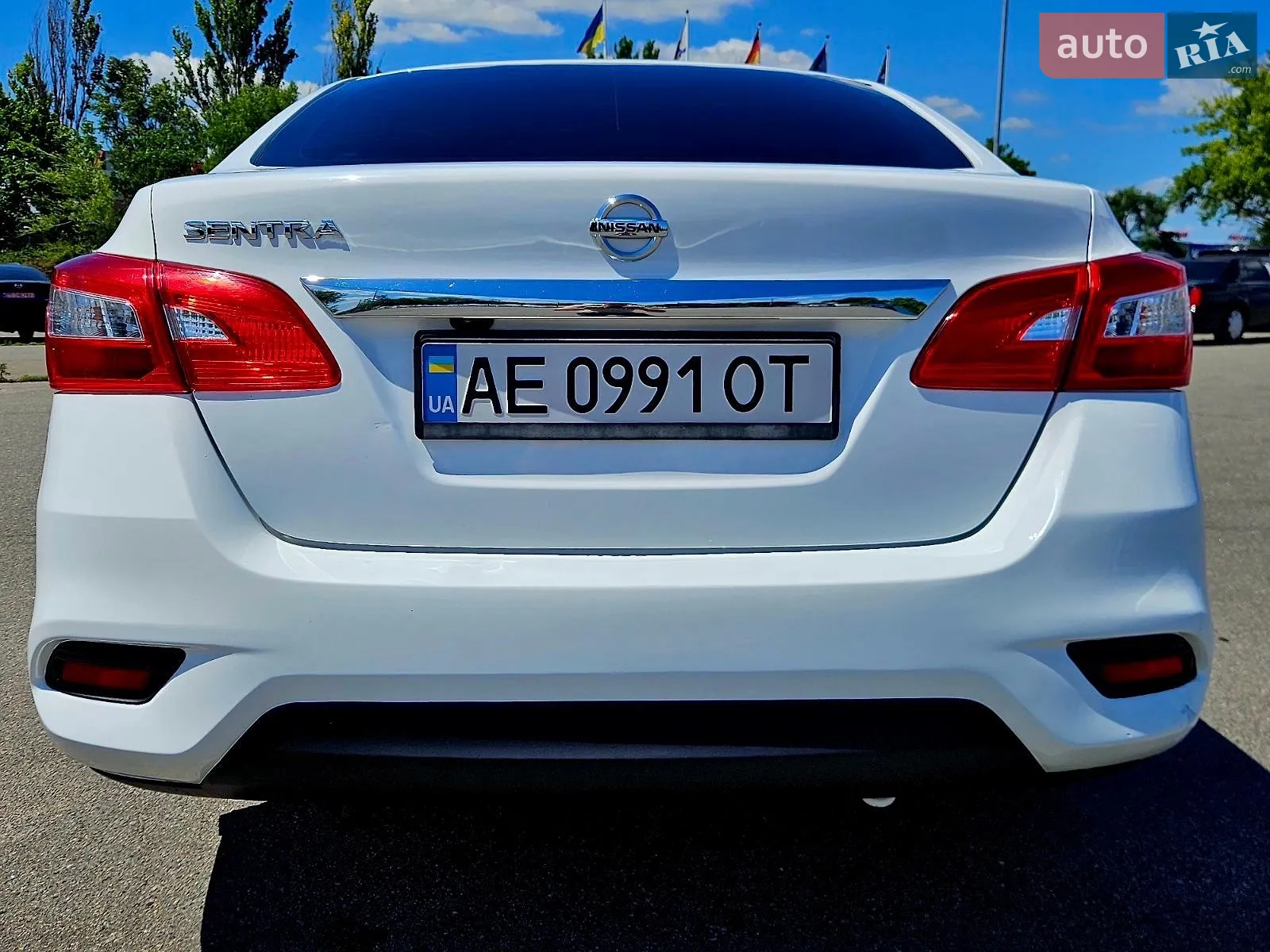 2017 Nissan Sentra - мініатюра 10