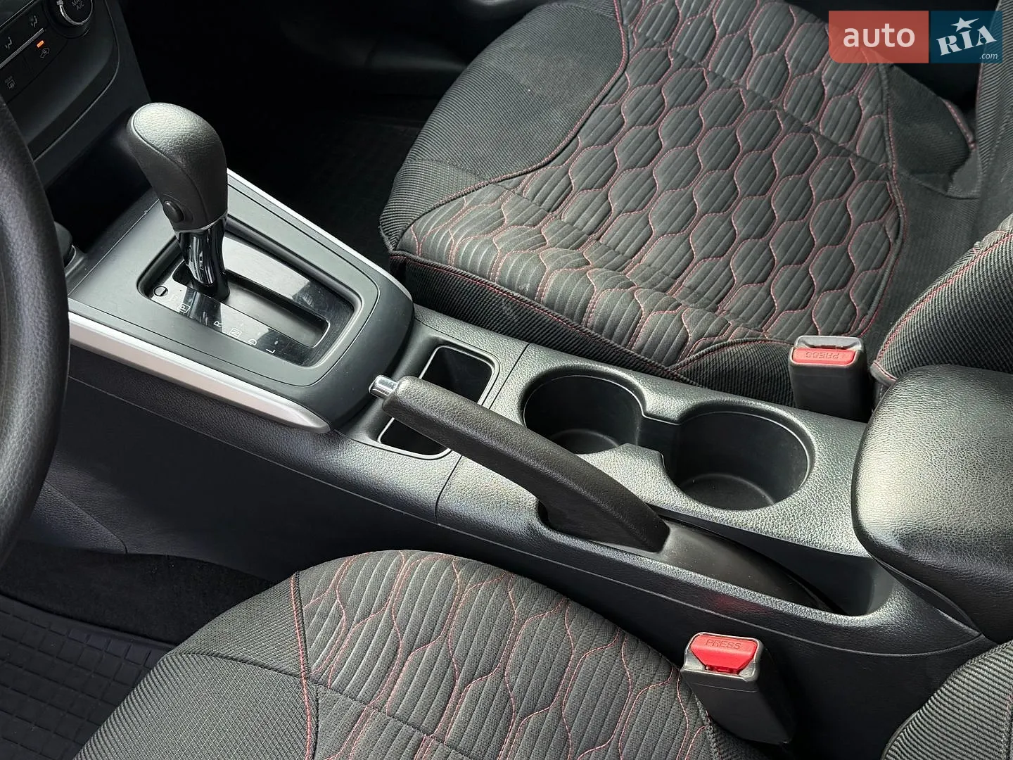 2016 Nissan Sentra - мініатюра 9