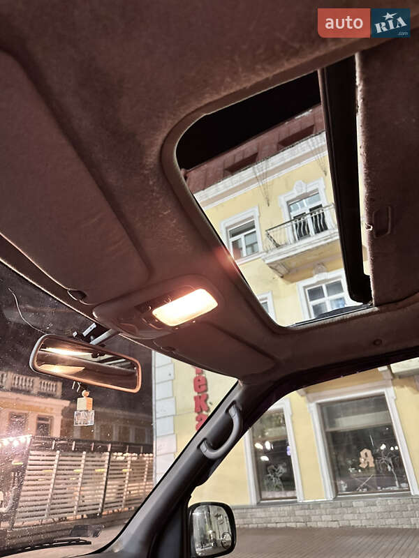 Мінівен Nissan Serena 1994 в Чернігові