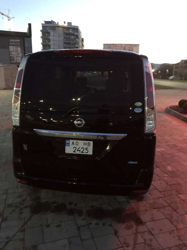 Минивэн Nissan Serena 2012 в Хусте