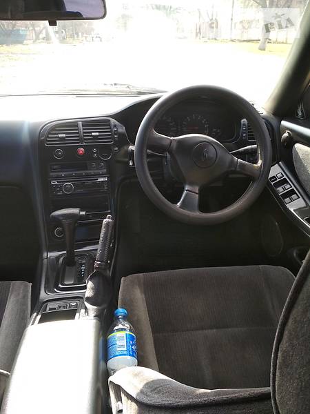 Седан Nissan Skyline 1993 в Одесі