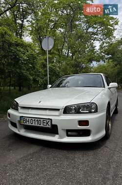 Седан Nissan Skyline 1999 в Одессе