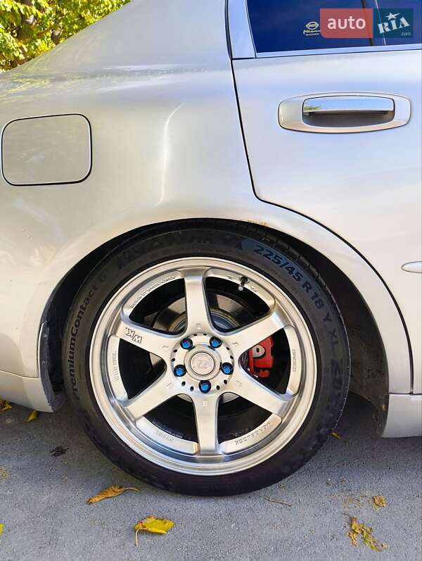 Седан Nissan Skyline 2001 в Одессе