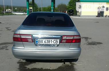 Седан Nissan Sunny 1999 в Каменец-Подольском