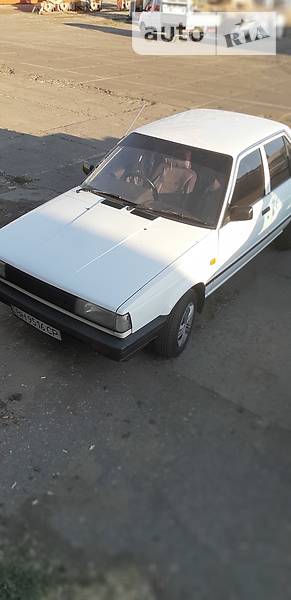 Седан Nissan Sunny 1987 в Чорноморську