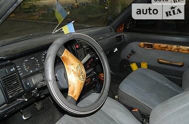 Седан Nissan Sunny 1989 в 