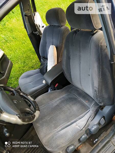 Седан Nissan Sunny 1992 в Харькове