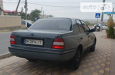 Седан Nissan Sunny 1993 в Белгороде-Днестровском