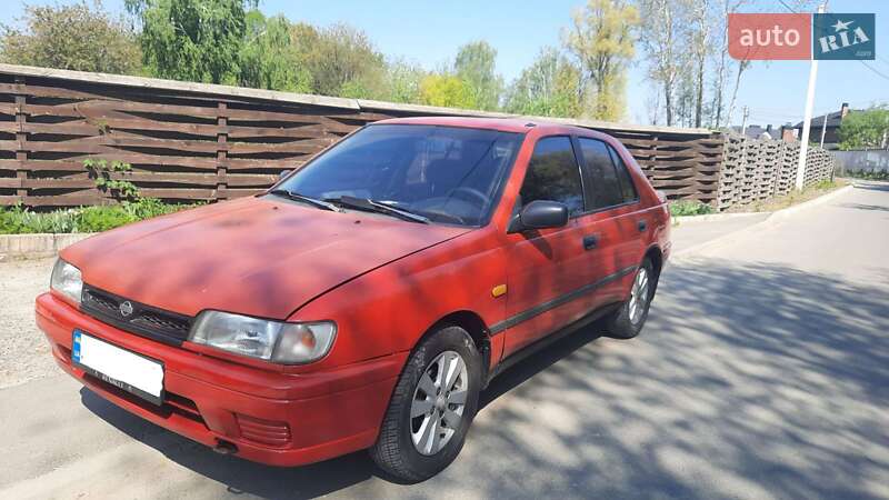 Nissan Sunny 1992