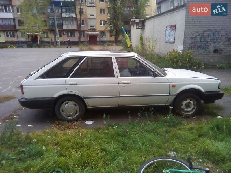 Хетчбек Nissan Sunny 1986 в Кривому Розі