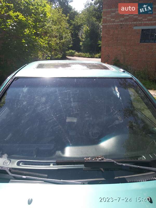 Седан Nissan Sunny 1995 в Гайсину