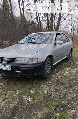 Седан Nissan Sunny 1996 в Львові