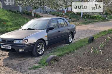 Седан Nissan Sunny 1991 в Тарутине