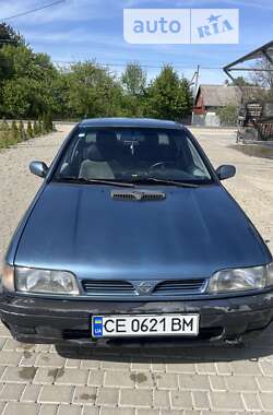 Седан Nissan Sunny 1993 в Чернівцях