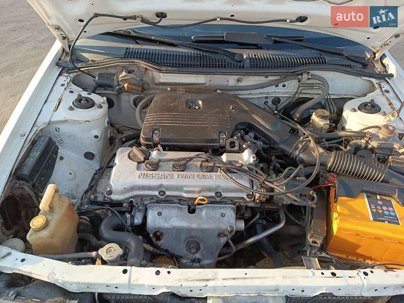 Седан Nissan Sunny 1991 в Вознесенске