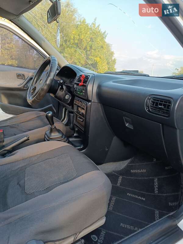 Седан Nissan Sunny 1991 в Вознесенске