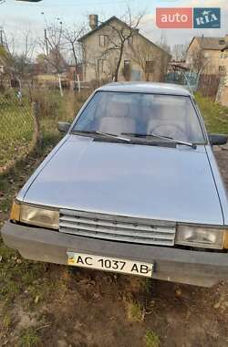 Седан Nissan Sunny 1986 в Дубовом