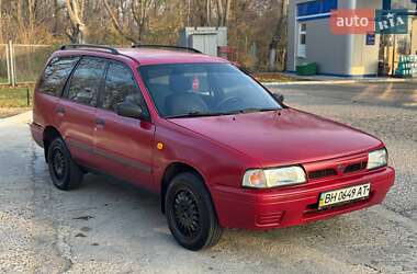 Седан Nissan Sunny 1992 в Одессе