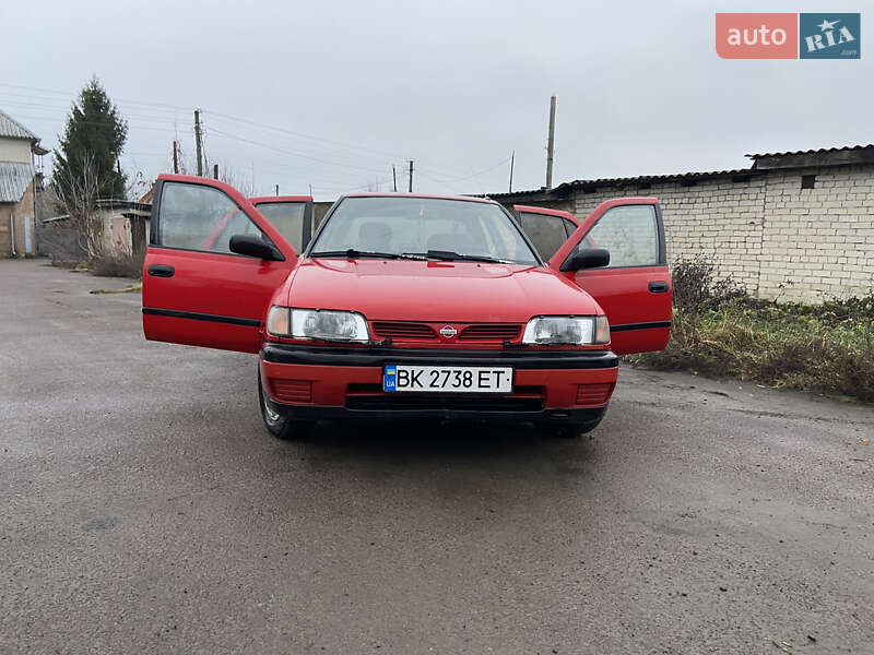 Nissan Sunny 1993 Nissan Sunny 1993
