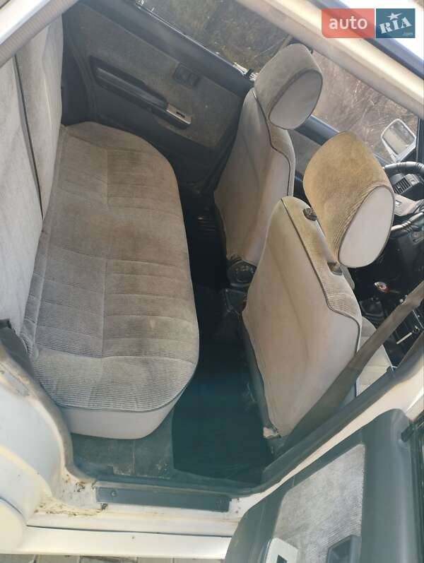 Хэтчбек Nissan Sunny 1989 в Одессе